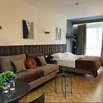 Luxury Suite Studio City Centre